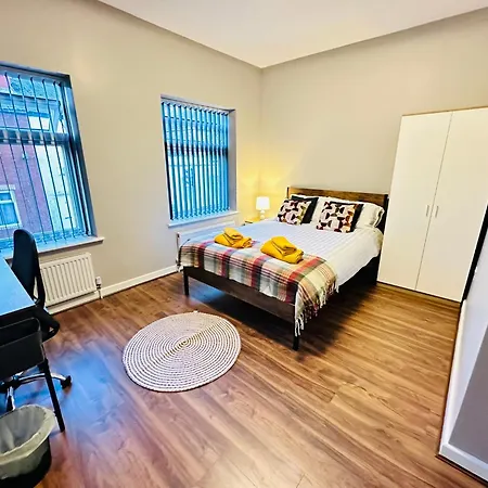 Comfort Suite In Manchester Stalybridge Exterior foto