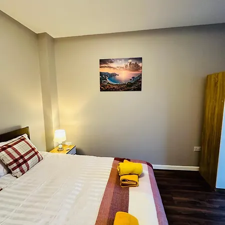 Comfort Suite In Manchester Stalybridge Exterior foto