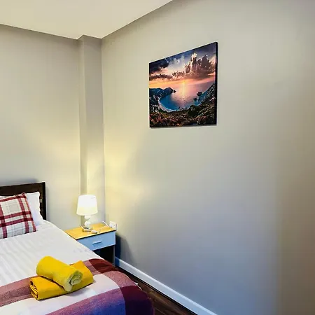 Comfort Suite In Manchester Stalybridge Exterior foto